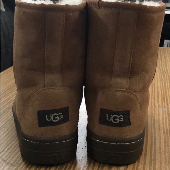 UGG Mukluk Revival Size 6 - Picture 3 of 8